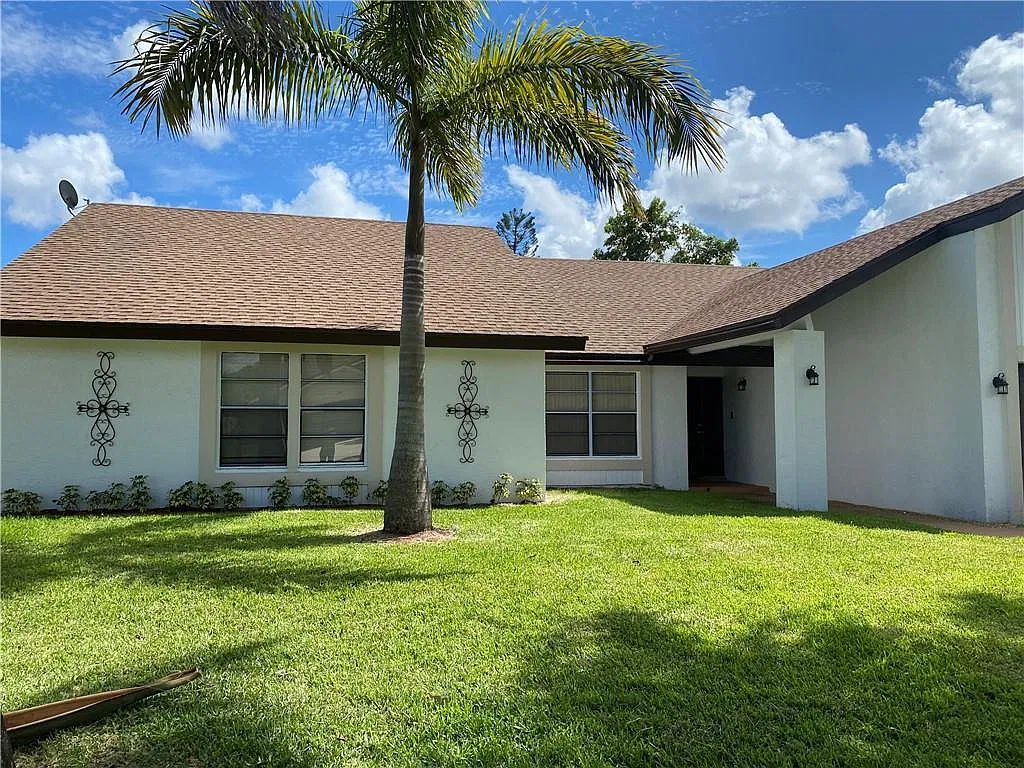 3 bed, 2140 sqft, $3,500 — Photo 1