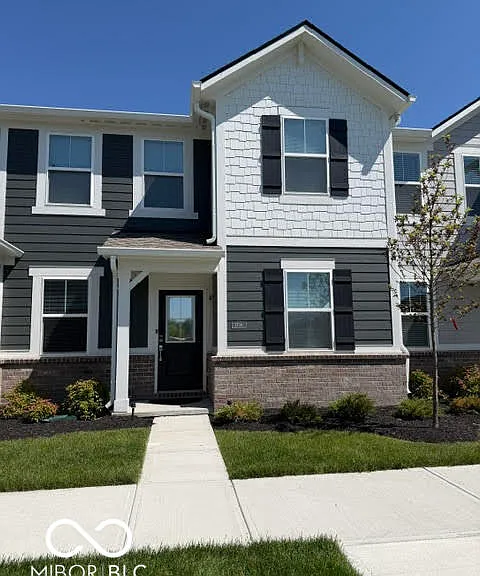 1799 Trinity Ln — Photo 1