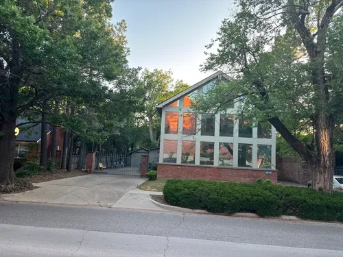514 College Ave Photo 1