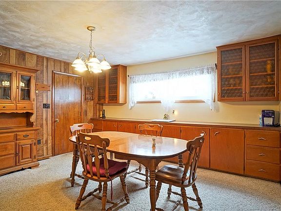 4th image of 2650 Maitland Cir