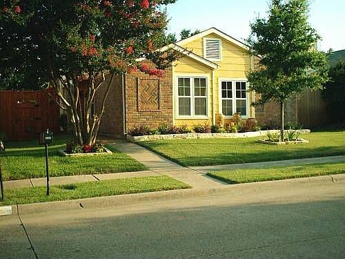 2nd image of 104 Overland Trl