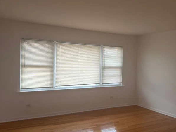 9448 Glenlake LLC, 9448 Glenlake Ave #3B, Des Plaines, IL 60018