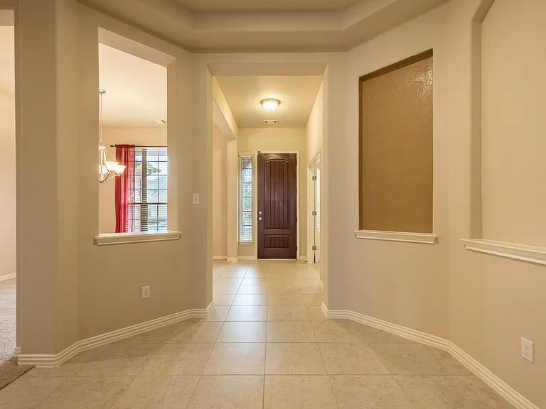 165 Lady Bird Ln — Photo 9
