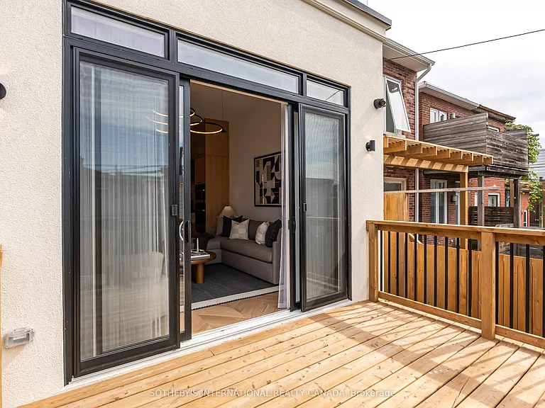 566 Delaware Ave N — Photo 35