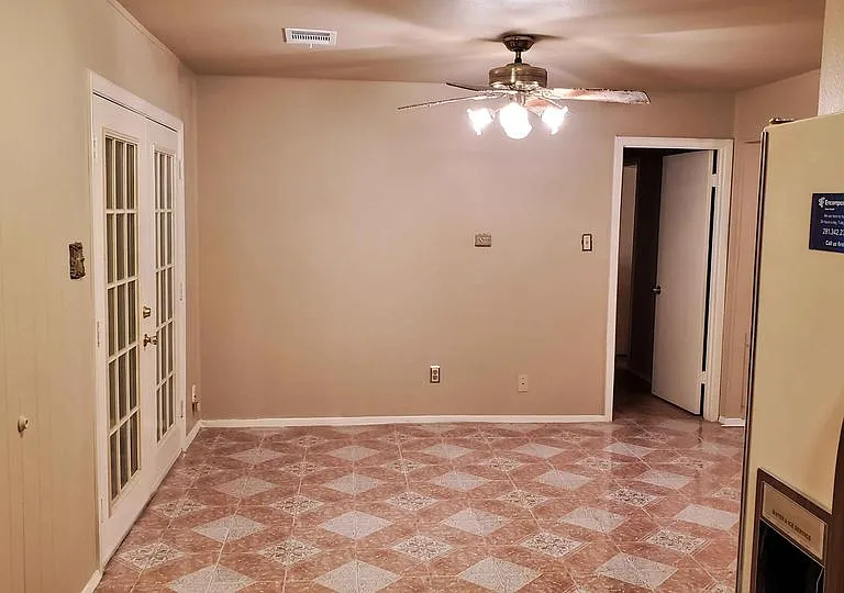 15305 Corsair Rd — Photo 4