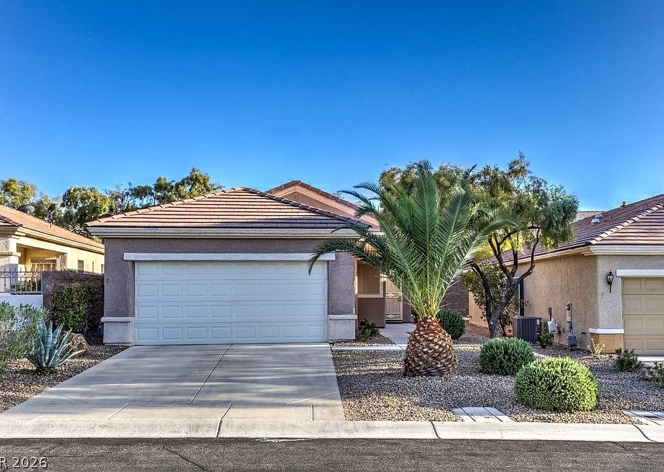 1st image of 2815 Sapphire Desert Dr