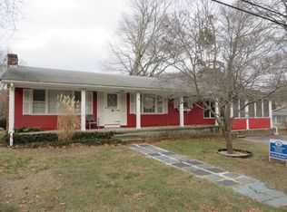 129 Pettaquamscutt Lake Rd, Saunderstown, RI 02874