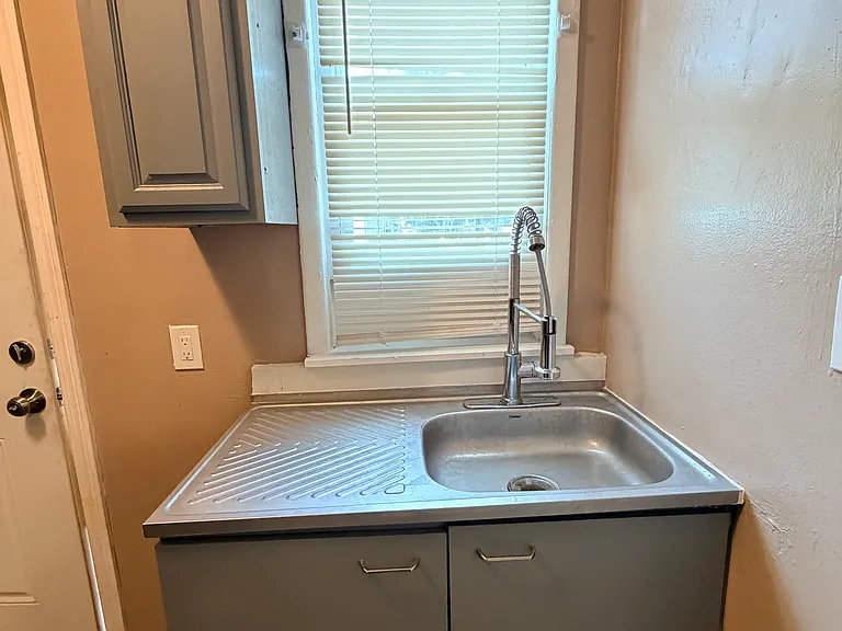 2312 E Main St #3 — Photo 7