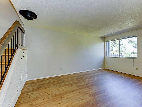 4th image of 1189 Monroe Dr APT B