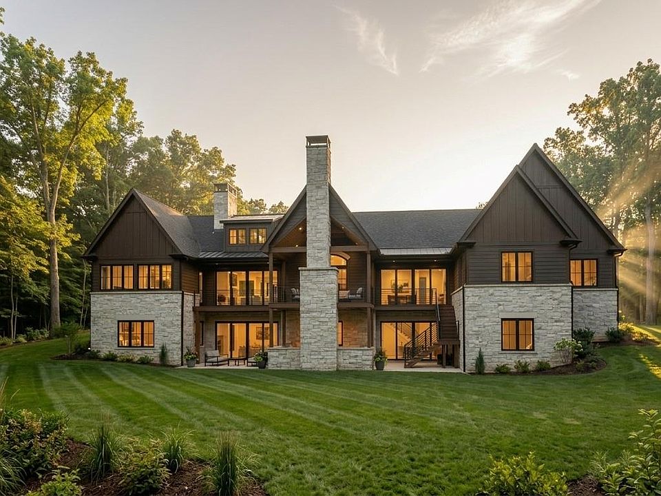 2nd image of 7804 Fieldstone Rdg
