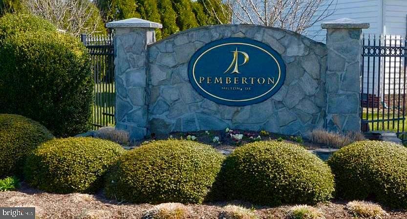 1st image of 15197 Autumn Oaks Dr