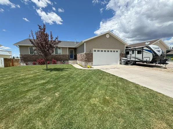 113 Colonial Ave, Evanston, WY 82930