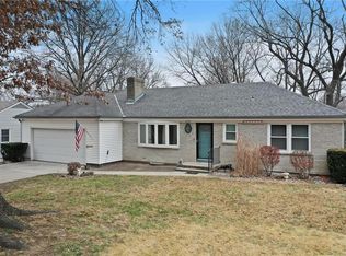 5239 Barton Dr, Shawnee, KS 66203