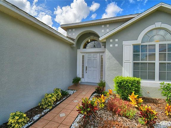 3rd image of 1015 Naes Ln