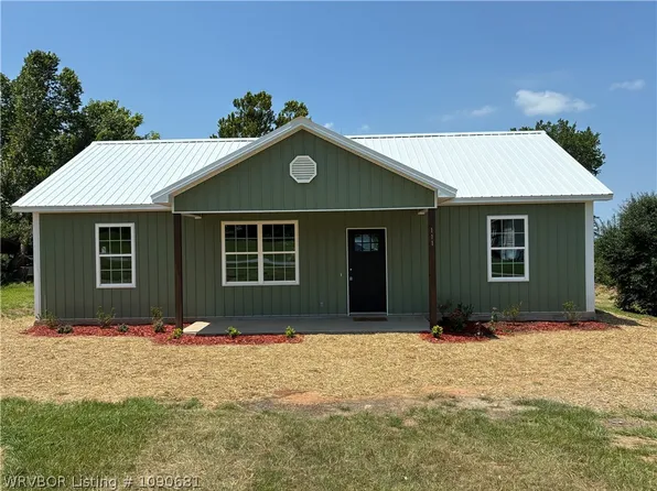 111 S Magnolia St, Huntington, AR 72940