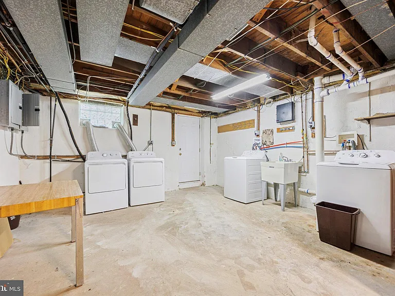 348 Ripka St #2 — Photo 13