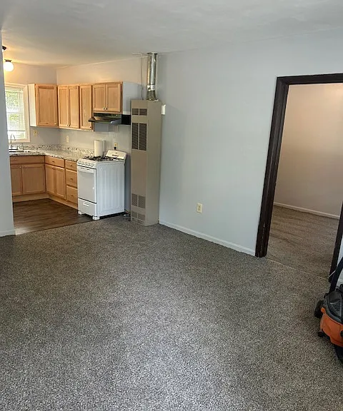 21 Depot St #5 — Photo 3
