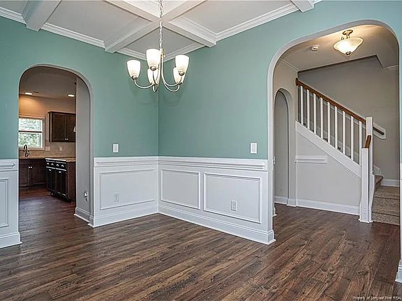 Formal Dining