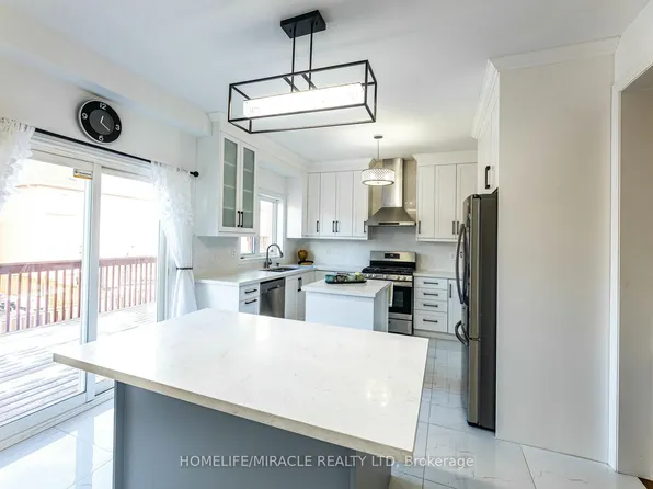 25 Oblate Cres, Brampton, ON L6Y 0K2