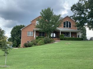 405 Woodstock Dr, Rutledge, TN 37861