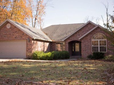 9 Linfield Ln, Bella Vista, AR, 72715