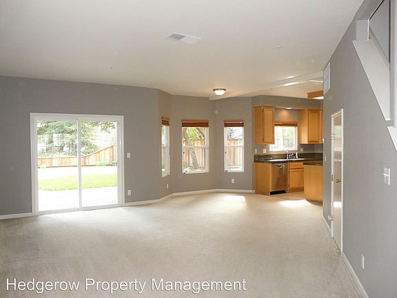 5th image of 15 Autumn Creek Ct