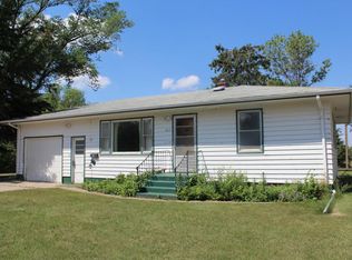 203 11th St, Tolstoy, SD 57475