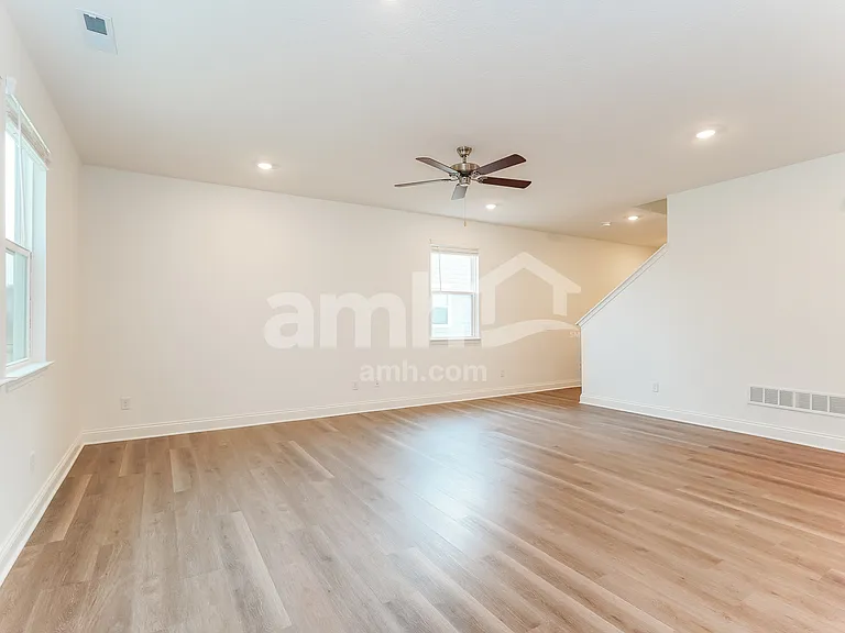 1080 Broyles Xing — Photo 8