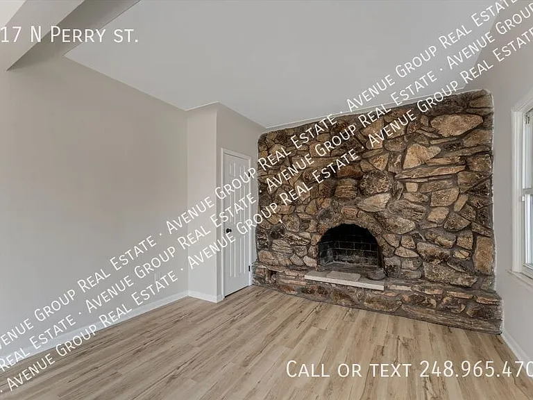 917 N Perry St — Photo 7