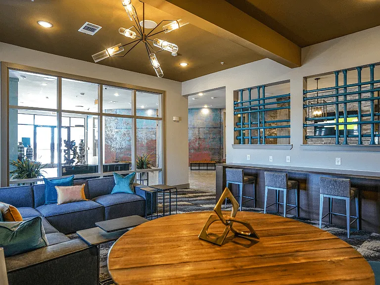 The Grand at Manor Apartments — Photo 16