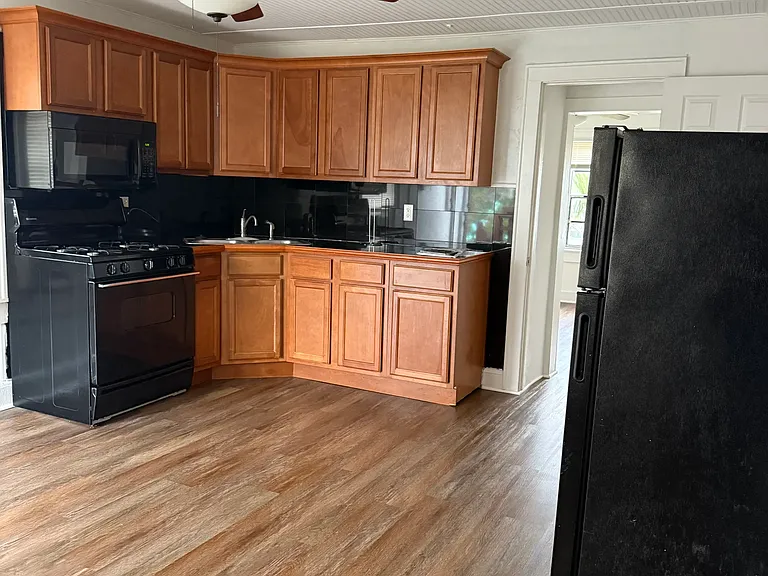 919 N Grandview Ave #3 — Photo 1