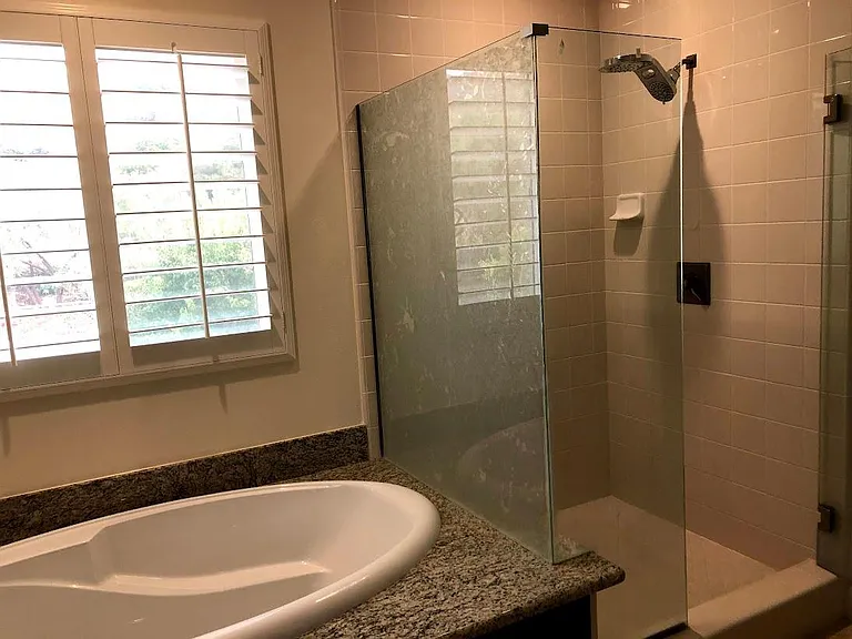 3159 E Phillips Ct — Photo 16