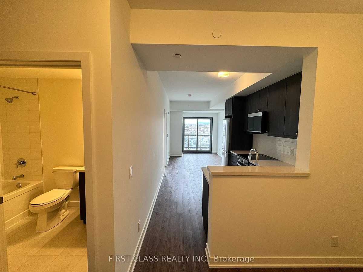 Building Photo - 51 Clarington Blvd #915