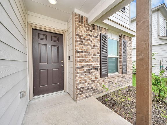 5th image of 4231 Tulip Oak Dr