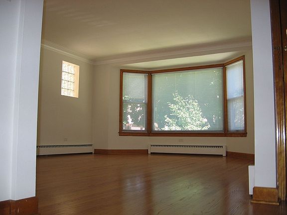 2nd image of 6158 N Meade Ave