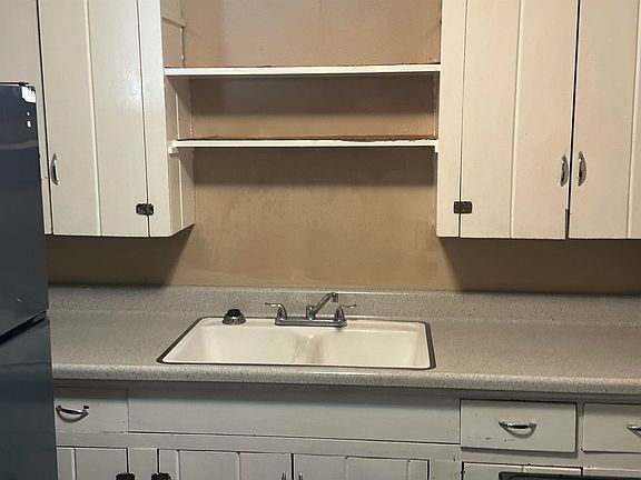 4th image of 243 Lovelace Dr