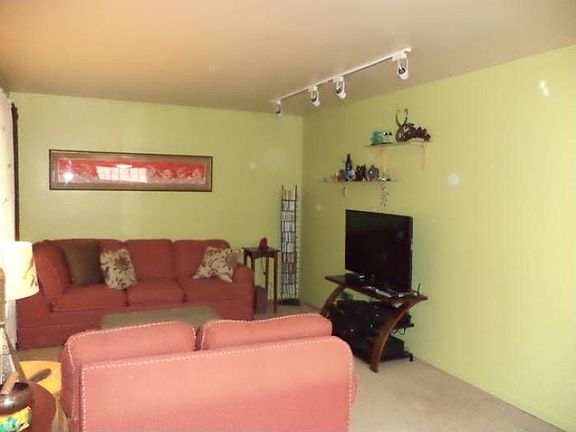 5th image of 4117 Elmwood Ave