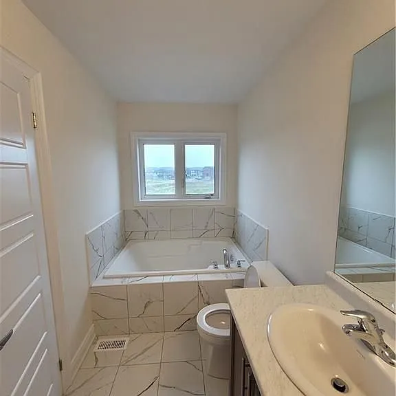 232 Wilmot Rd — Photo 22