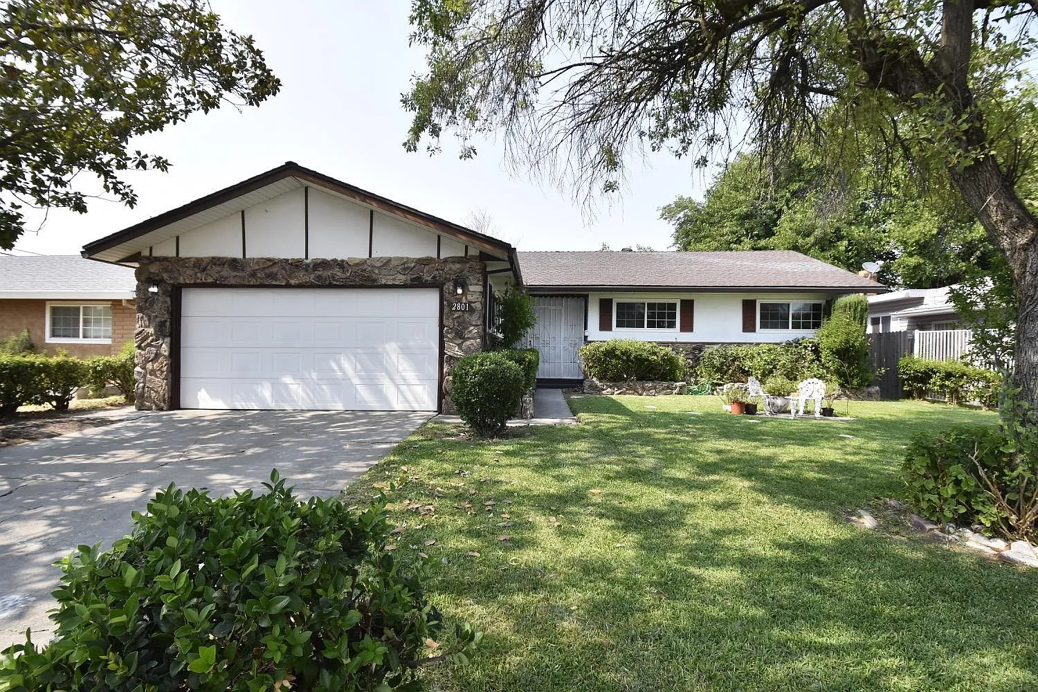 2801 Swift Way photo 1