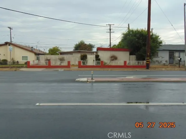 20534 Pioneer Blvd, Lakewood, CA 90715