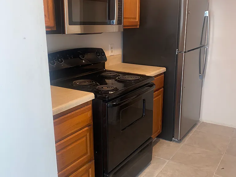 3500 Irvington Ct — Photo 9