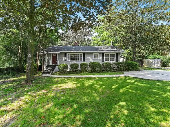 1009 Pinewood Dr W, Mobile, AL 36618