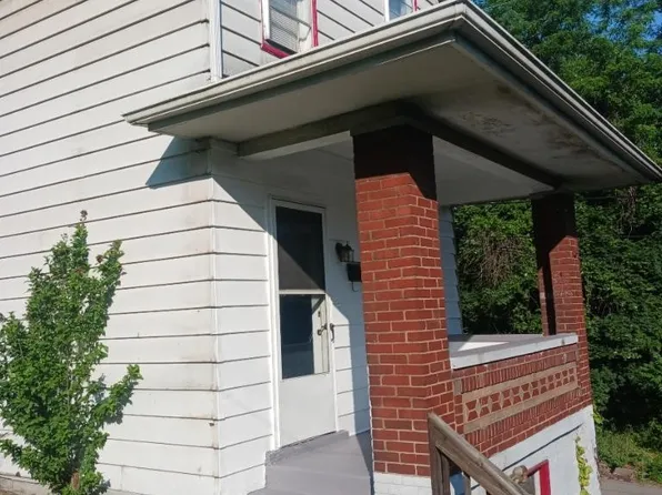2 Comrie Ave, Braddock, PA 15104