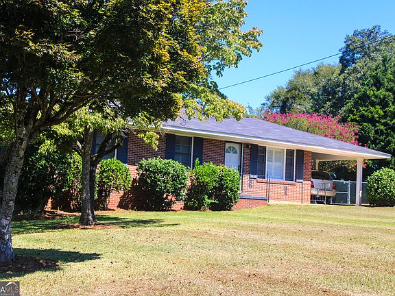 5th image of 126 N Chilton Cres