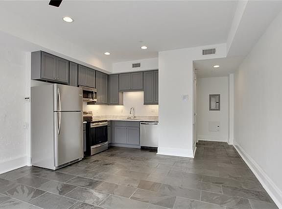 3rd image of 519 Wilkinson St Ste 103