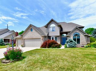 7062 Hunters Ridge Dr, Plainfield, IN 46168