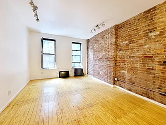 Rented by Kleier Residential