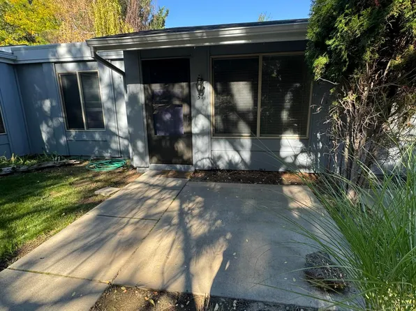 1700 NE Wells Acres Rd APT 31, Bend, OR 97701