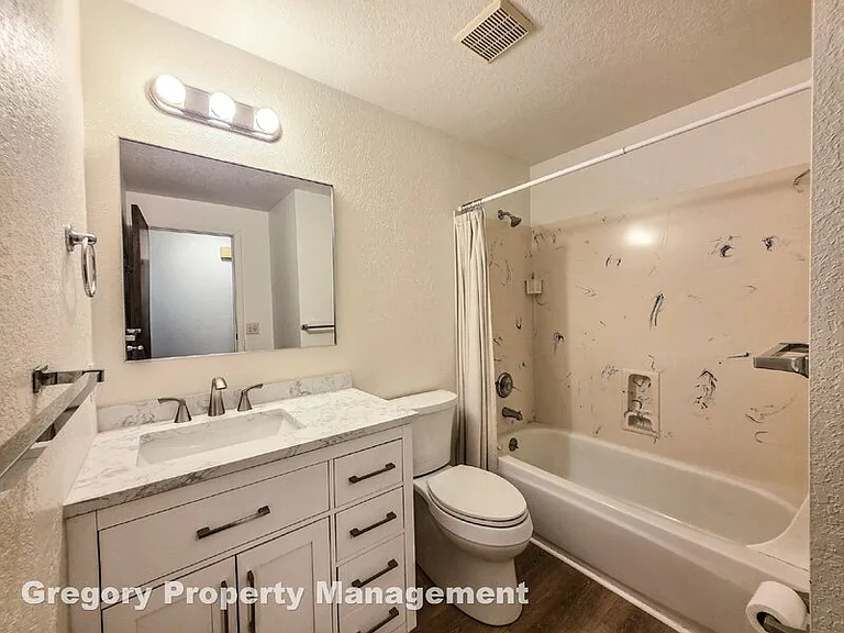 19044 NE 165th Pl — Photo 15