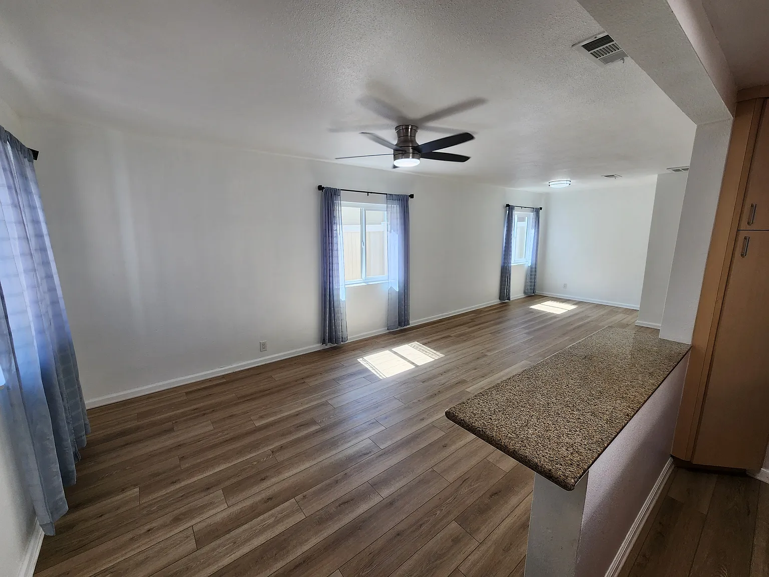 1 bed, 750 sqft, $2,995 — Photo 3